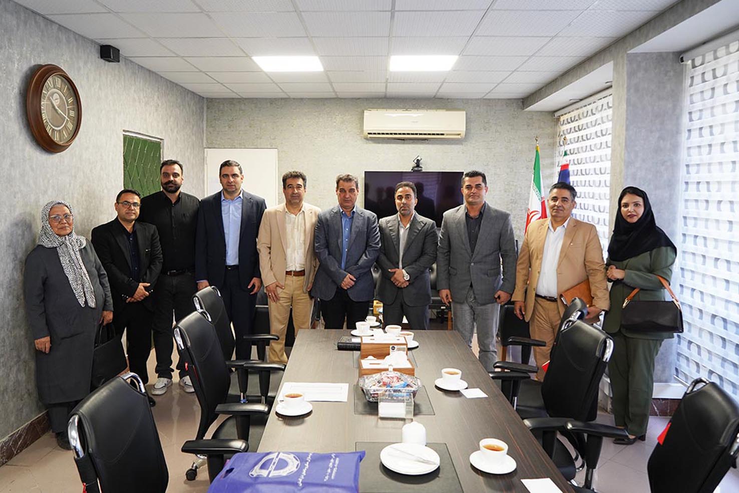نشست هیئت‌مدیره انجمن انبوه‌سازان گلستان با رئیس سازمان صمت استان